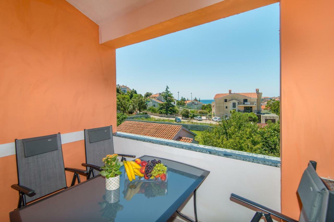 Charming House On The Beach And Deluxe Apartment Pula Eksteriør billede